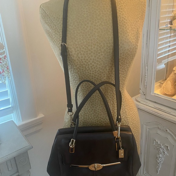 Vintage Coach Madison satchel - Picture 2 of 7